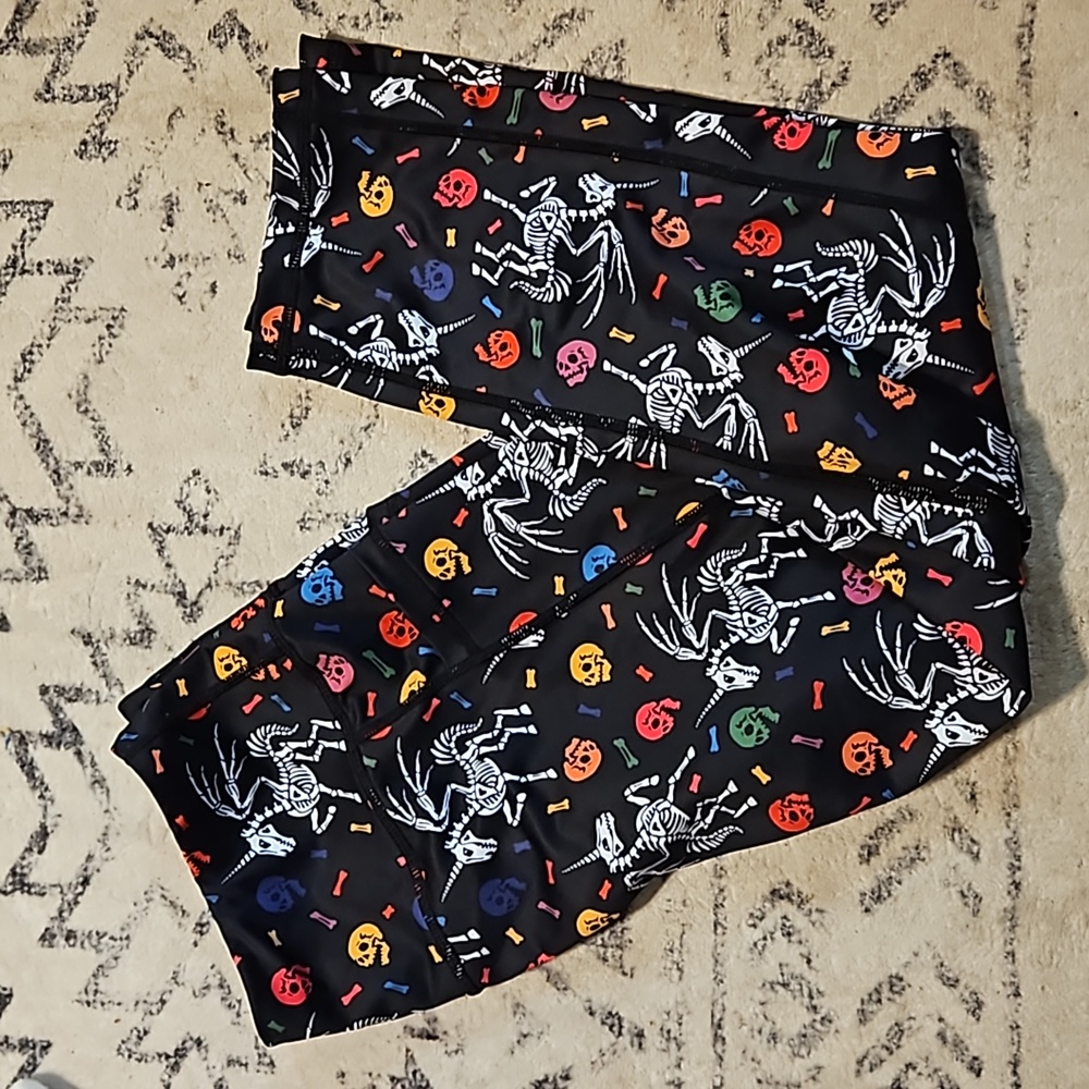 CVG Mythical capri leggings